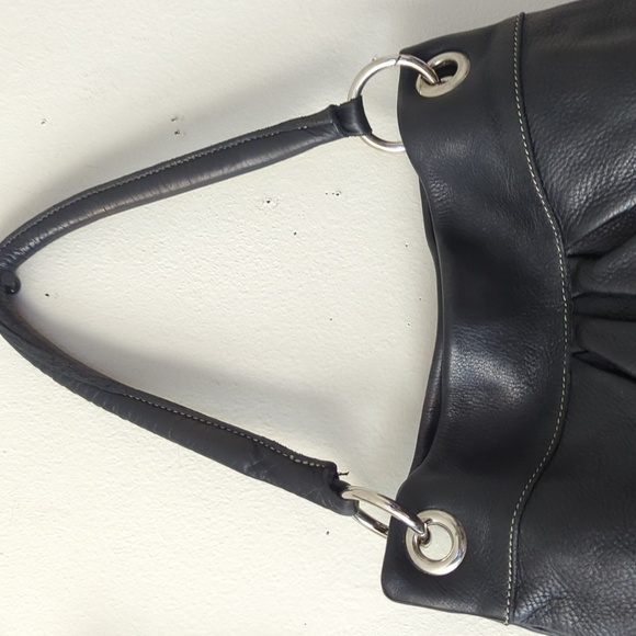 ROOTS Genuine Leather Bag - Picture 6 of 15